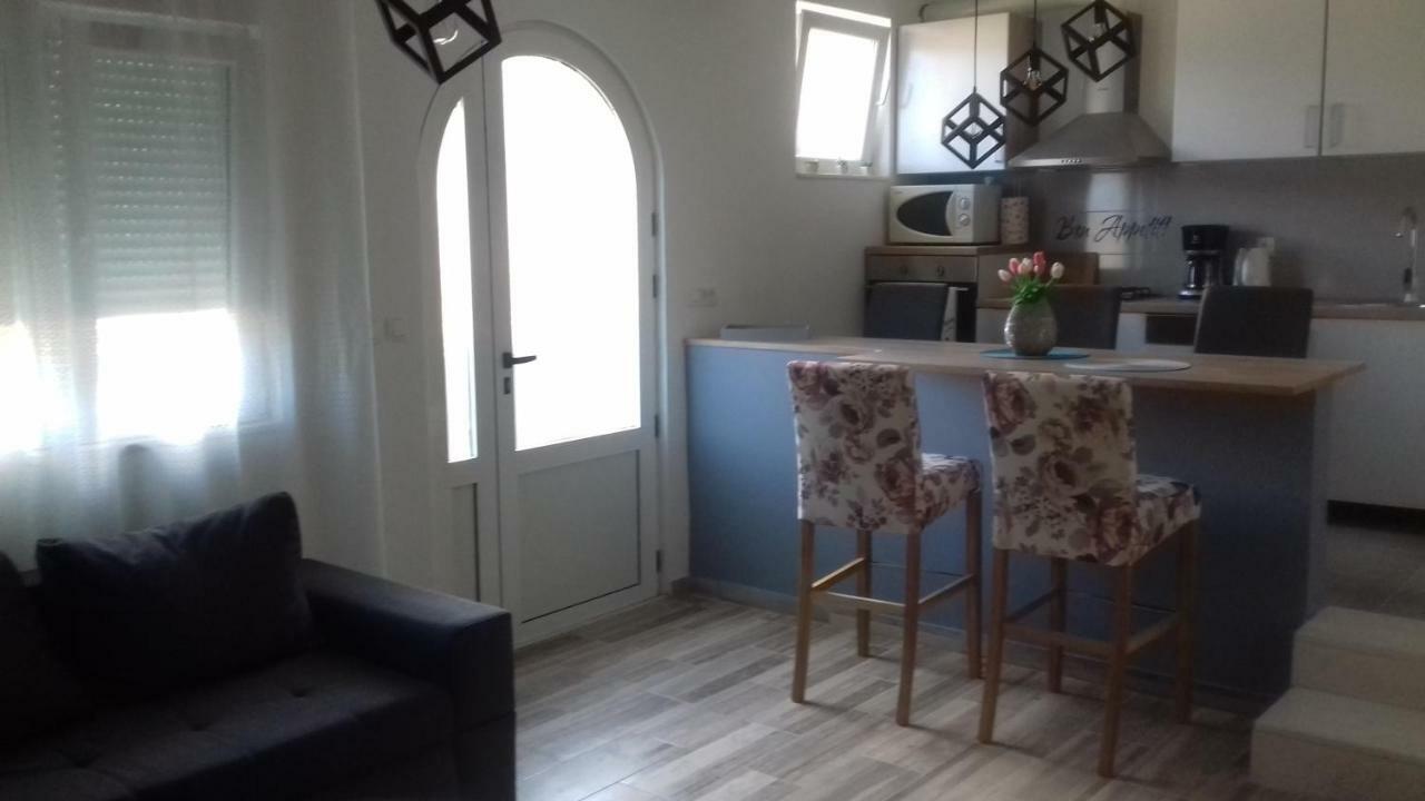 Nikol Apartment Севид Екстериор снимка