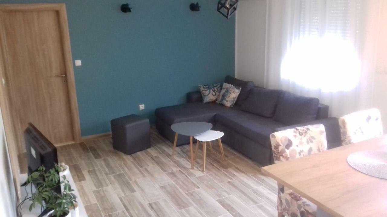 Nikol Apartment Севид Екстериор снимка