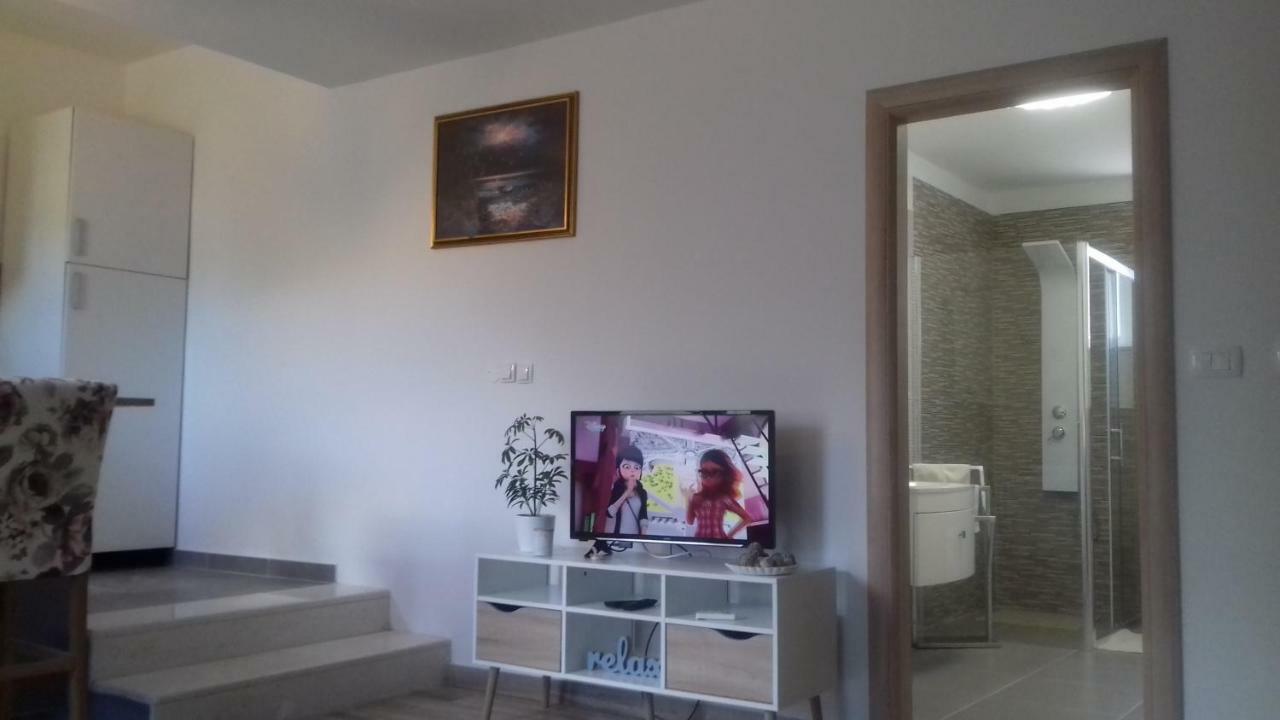 Nikol Apartment Севид Екстериор снимка