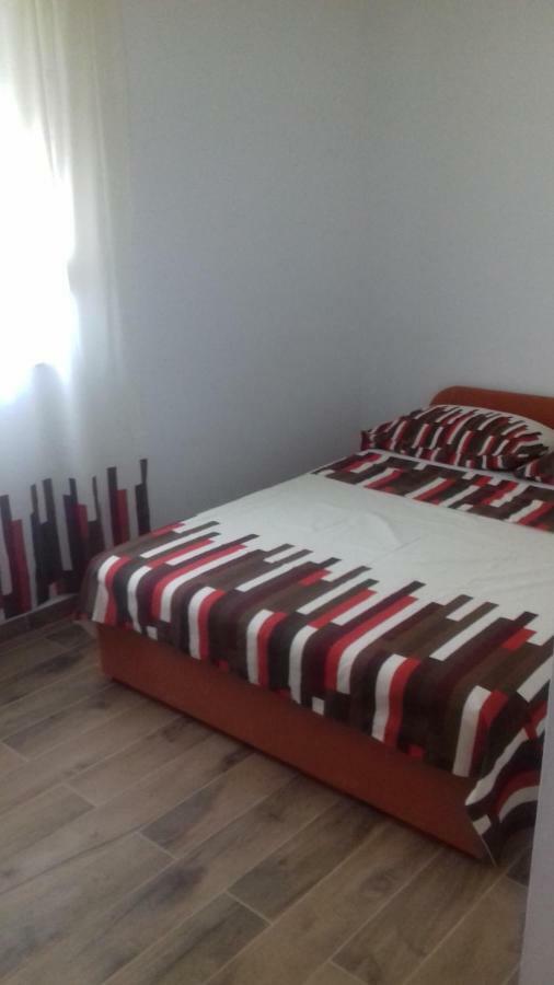 Nikol Apartment Севид Екстериор снимка