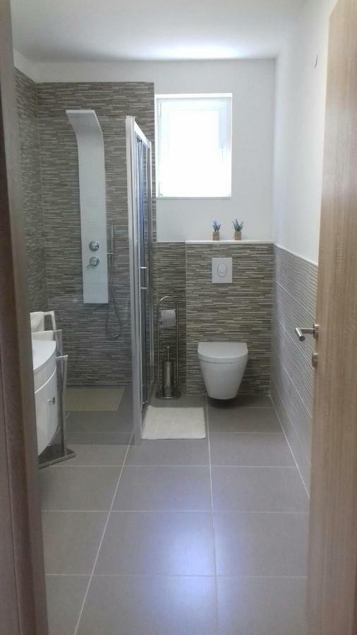 Nikol Apartment Севид Екстериор снимка